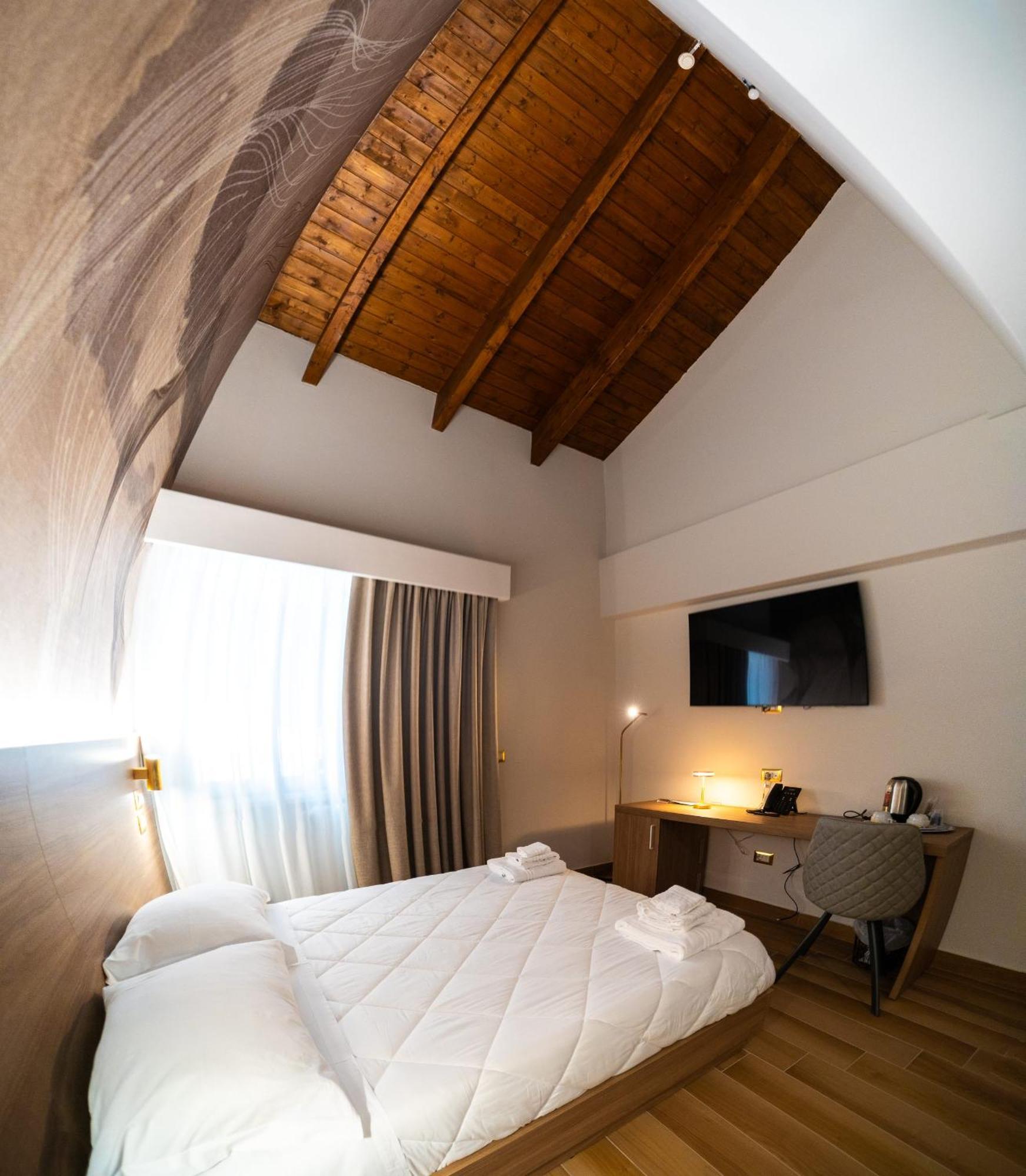 Hotel Pierfaone Abriola Luaran gambar